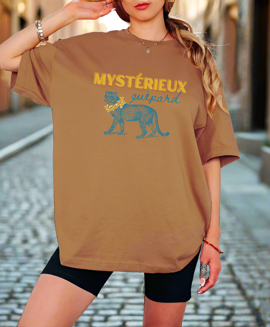 Mysterious Cheetah with Gold Rose Wreath