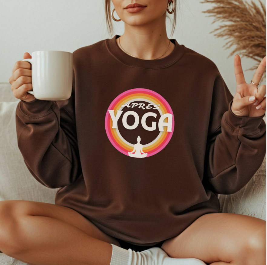 Après Yoga Cozy Crewneck with Retro Design