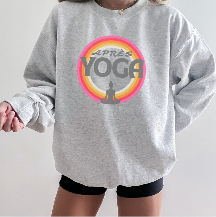 Après Yoga Cozy Crewneck with Retro Design
