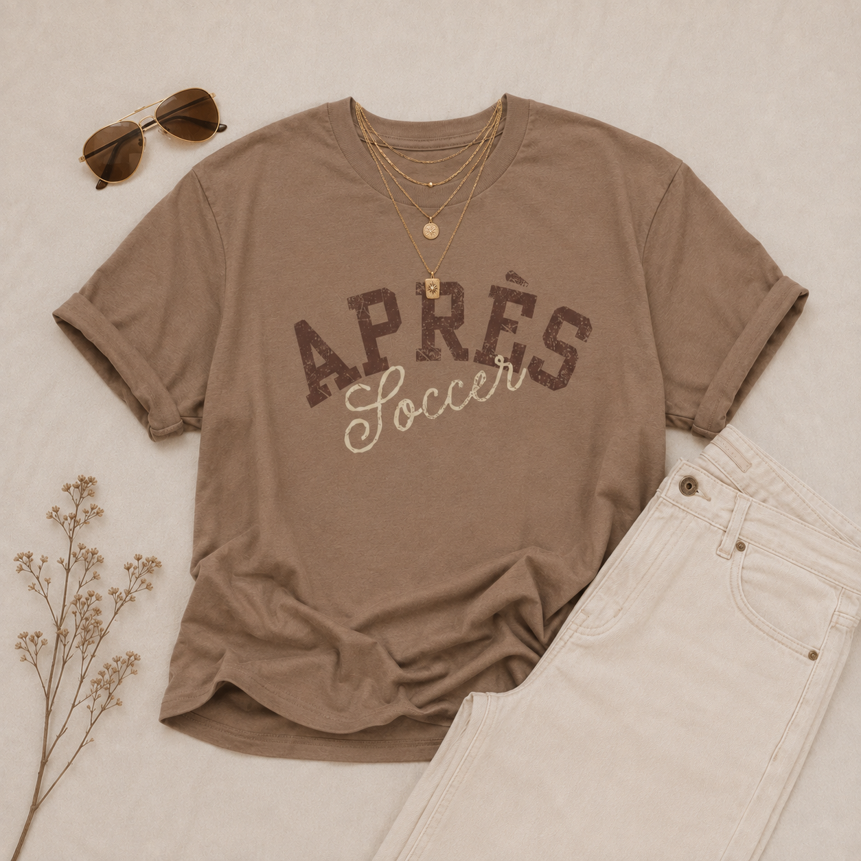 Après Soccer Tee | Vintage Green Script Soccer Design
