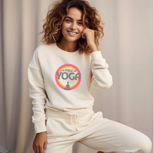 Après Yoga Cozy Crewneck with Retro Design