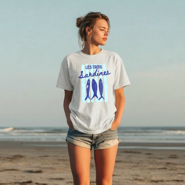 Les Trois Sardines Tee