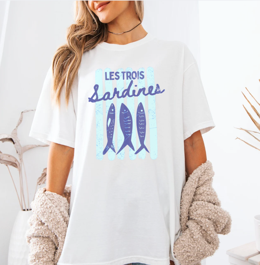 Les Trois Sardines Tee